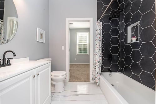 1253 Pike St, Covington KY  41011-2136 exterior