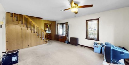 2521 Point Rd, Green Bay, WI 54304-1440