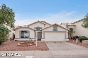 707 Shannon St, Chandler, AZ 85225-3956