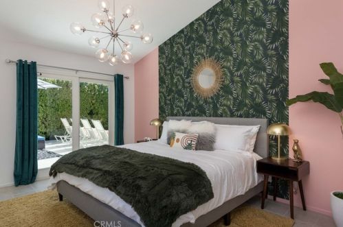 3670 Mesquite Ave, Palm Springs CA  92264-3400 exterior