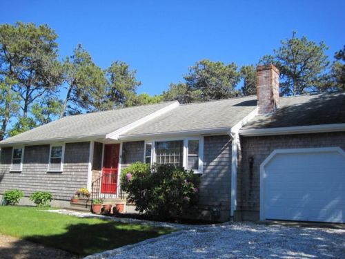 15 Oak Ridge Cir, Chatham, MA 02633-1623