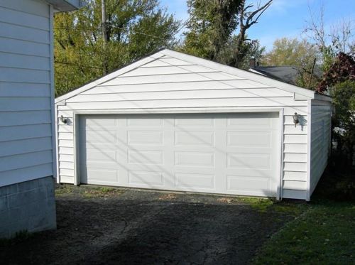 455 Independence Ct, Hermitage, PA 16146-3483