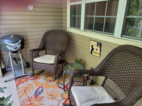 433 Mowat Cir, Trenton NJ  08690-3220 exterior