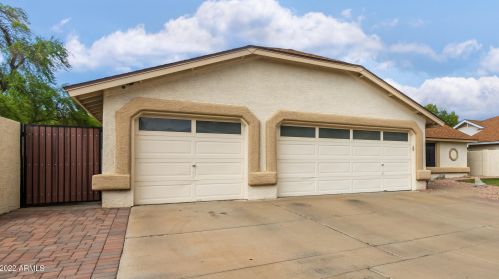 4344 Cielo Grande, Glendale AZ  85310-3929 exterior