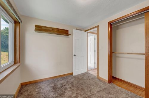 525 Indiana Ave, Minneapolis MN  55422-5245 exterior