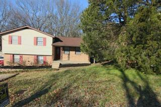 609 Debbie Dr, Hermitage, TN 37076-1701