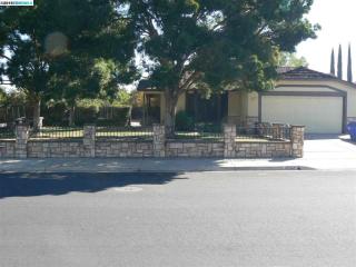 4062 Woodhill Dr, Oakley, CA 94561-2506