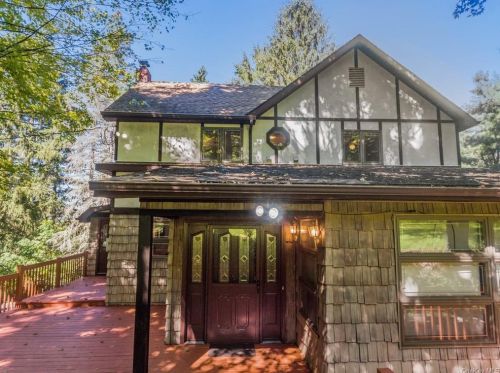 188 Bellvale Lakes Rd, Warwick NY  10990-3454 exterior