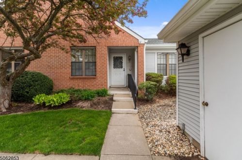 84 Whitehead Ln, East Brunswick NJ  08816-5633 exterior