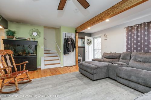 15 Villanova Dr, Jackson Twp, NJ 08527-2336