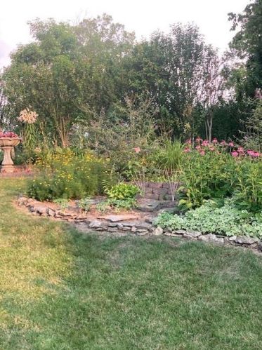 37 Damon Rd, Cincinnati OH 45218-1040 exterior