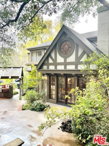 3041 Chevy Chase Dr, Glendale, CA 91206-1905