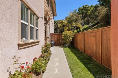 5477 Wolverine Ter, Carlsbad CA  92010-7159 exterior