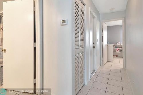 3017 179 Ave, Hollywood FL  33029-3054 exterior