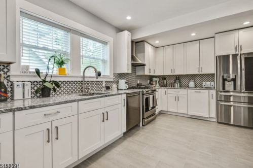 31 Madison Ave, East Orange NJ  07017-4613 exterior