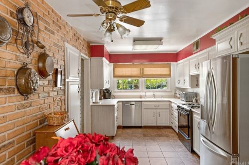 2403 Romneya Dr, Anaheim CA  92806-2229 exterior