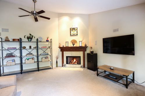 1151 Baldwin Ct, Thiensville WI  53092-5909 exterior