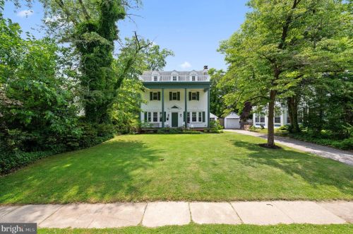 62 Lodges Ln, Cynwyd, PA 19004-2627