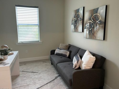 2754 Aviamar Cir, Naples FL 34114-0097 exterior