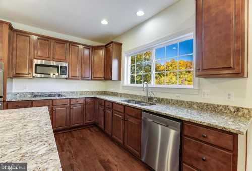 36498 Winding Oak Pl, Purcellville VA  20132-9005 exterior
