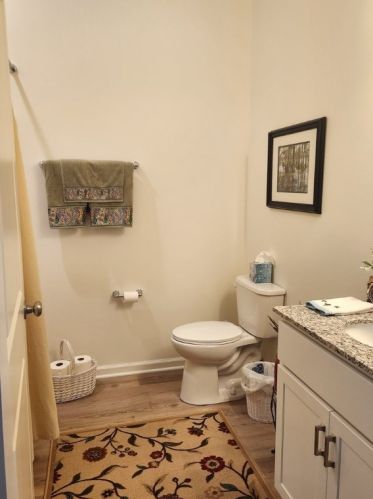 904 Valentina Ln, New Kensington PA  15068 exterior