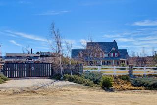 42222 Lakefront Dr, Aguanga, CA 92536-9851