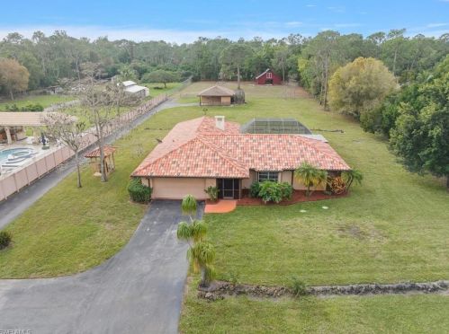 5960 Copper Leaf Ln, Naples, FL 34116-6718