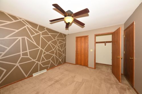 2417 Wallace Lake Rd, West Bend WI  53090-1152 exterior