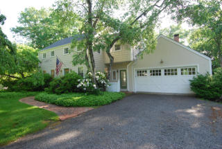 9 Sycamore Dr, Westport, CT 06880-2839