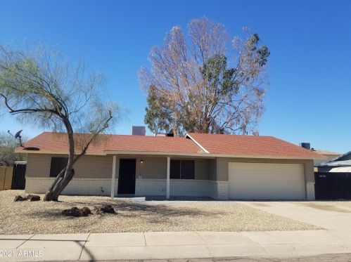 18226 36th Ln, Glendale, AZ 85308-2408