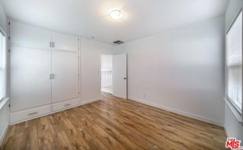 44643 Date Ave, Lancaster CA 93534-3101 exterior