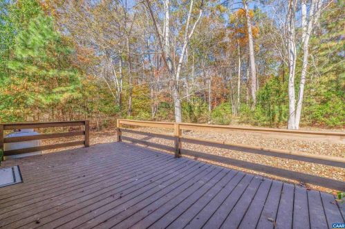 20 Loblolly Rd, Bybee VA  22963-3021 exterior