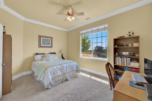 3959 Skyhawk Ln, Vacaville CA  95688-9516 exterior