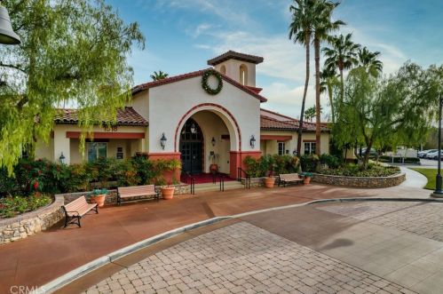 1562 Green Creek Trl, Beaumont CA  92223-7364 exterior