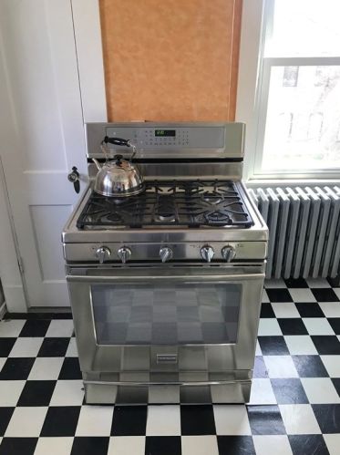 177 Highland Ave, Fall River MA 02720-5207 exterior