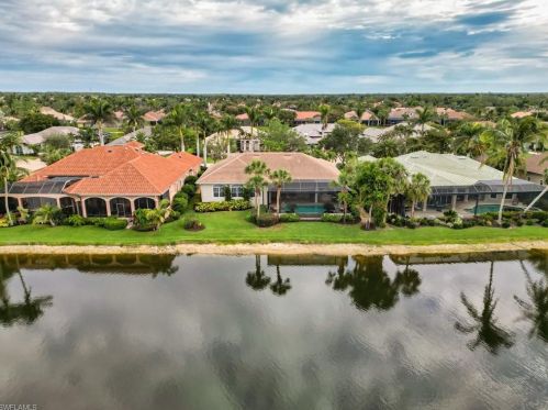 10224 Idle Pine Ln, Bonita Springs, FL 34135-8107