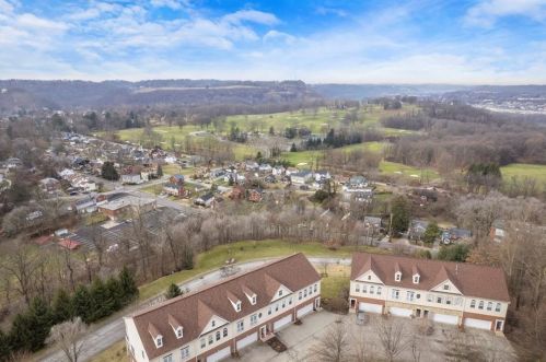 2004 Pelone Dr, Verona, PA 15147-3152