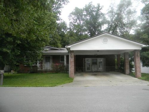 1163 Auxier Ave, Offutt, KY 41240-9319