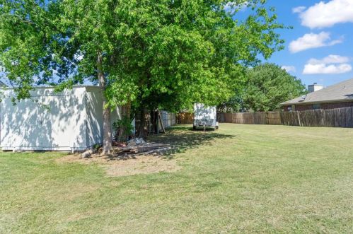 1753 Independence Rd, Fort Worth TX 76131-1505 exterior