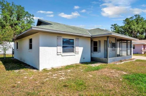 2861 Bowden Rd, Avon Park Lakes FL  33825-8701 exterior