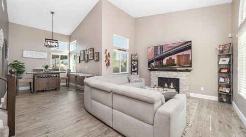 1580 Norwood St, Rialto, CA 92377-4302