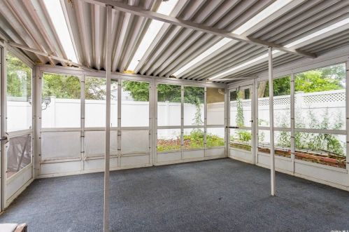 292 Parkside Ave, Miller Place NY  11764-3521 exterior