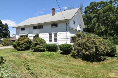 1495 Old Louisquisset Pike, Lincoln, RI 02865-4525