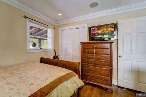 109 Lafayette Ave, Dumont NJ  07628-2107 exterior