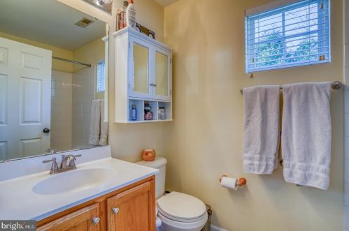 22 Amberwood Way, Lewes DE  19958-9468 exterior