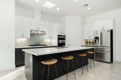 54640 Avenida Juarez, La Quinta CA  92253-3722 exterior