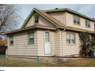 4 Michigan Rd, Pennsville, NJ 08070-3511