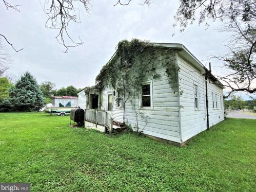 84 Riverview Ave, West Deptford NJ  08066-2248 exterior