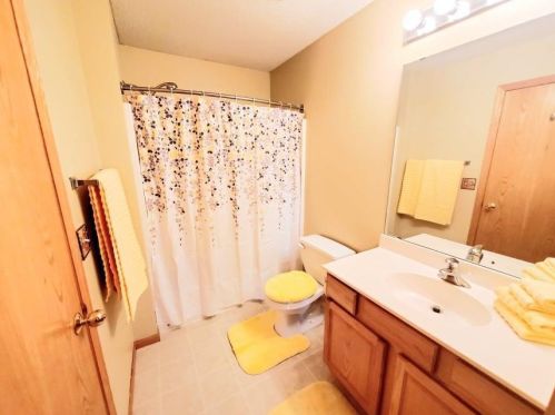 641 19th Pl, Spectacle Lake MN  55008-9324 exterior