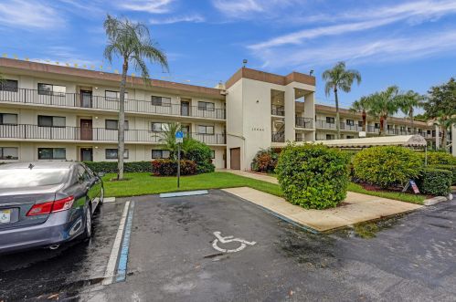 15244 Lakes Of Delray Blvd, Delray Beach FL  33484-4377 exterior
